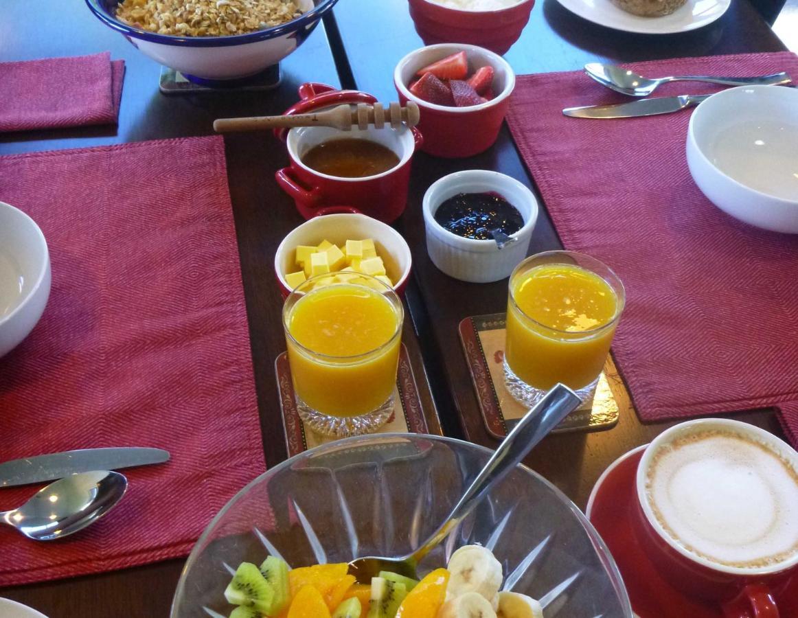 Lupin Lodge Bed & Breakfast Таупо Екстериор снимка