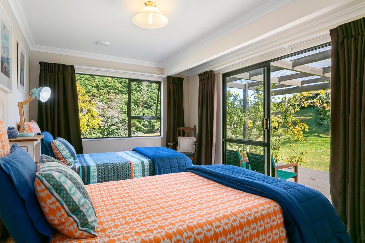 Lupin Lodge Bed & Breakfast Таупо Екстериор снимка